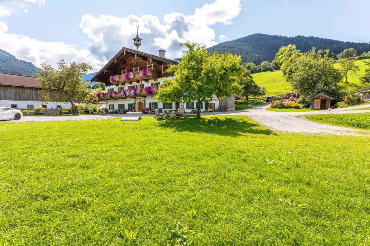 Biobauernhof Stegerbauer Apartment มาริอาอาล์ม อัม ชไตเนอร์เนินเมียร์ ภายนอก รูปภาพ